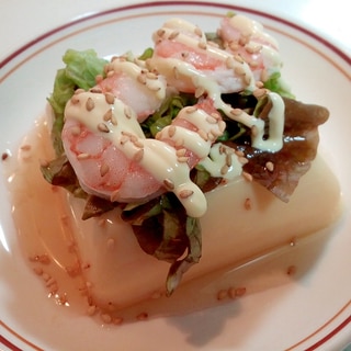 レタスと海老とごまの卵豆腐
